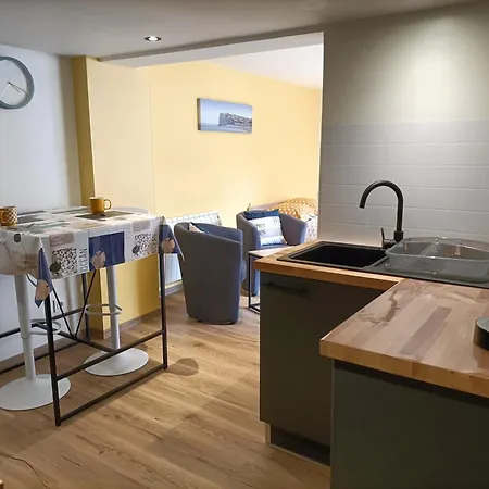 アパート A 2 Pas De La - *